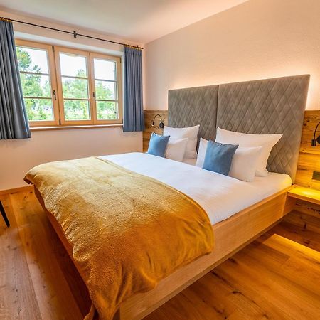 Graf Chiemo Suites - Direkt Am Chiemsee Mit Separatem Seezugang Chieming Εξωτερικό φωτογραφία
