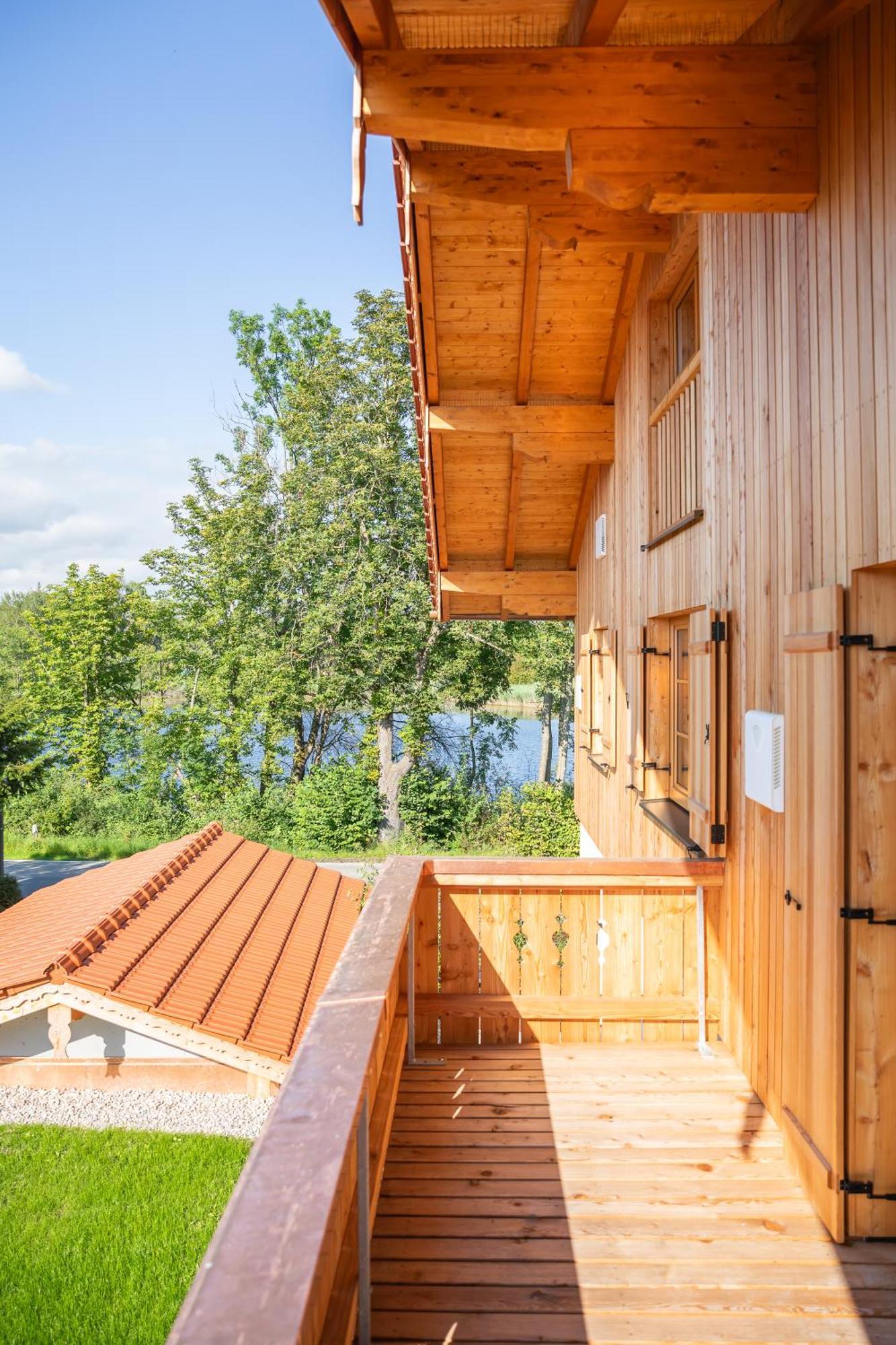 Graf Chiemo Suites - Direkt Am Chiemsee Mit Separatem Seezugang Chieming Εξωτερικό φωτογραφία