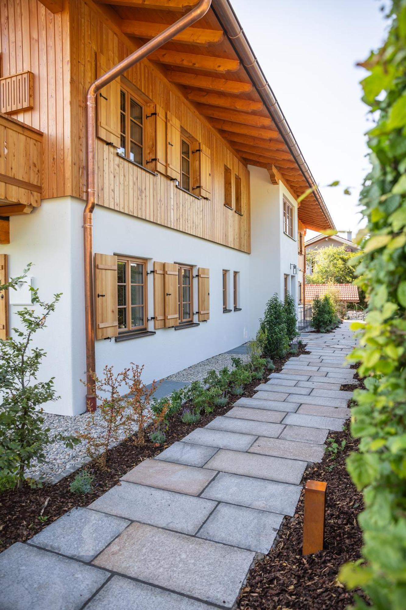 Graf Chiemo Suites - Direkt Am Chiemsee Mit Separatem Seezugang Chieming Εξωτερικό φωτογραφία