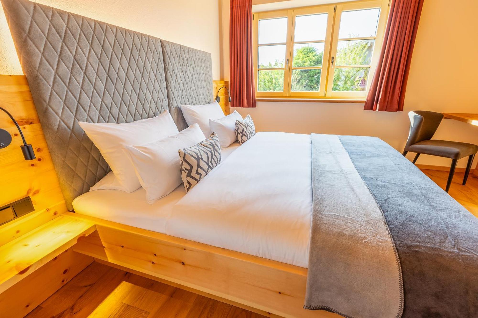 Graf Chiemo Suites - Direkt Am Chiemsee Mit Separatem Seezugang Chieming Εξωτερικό φωτογραφία