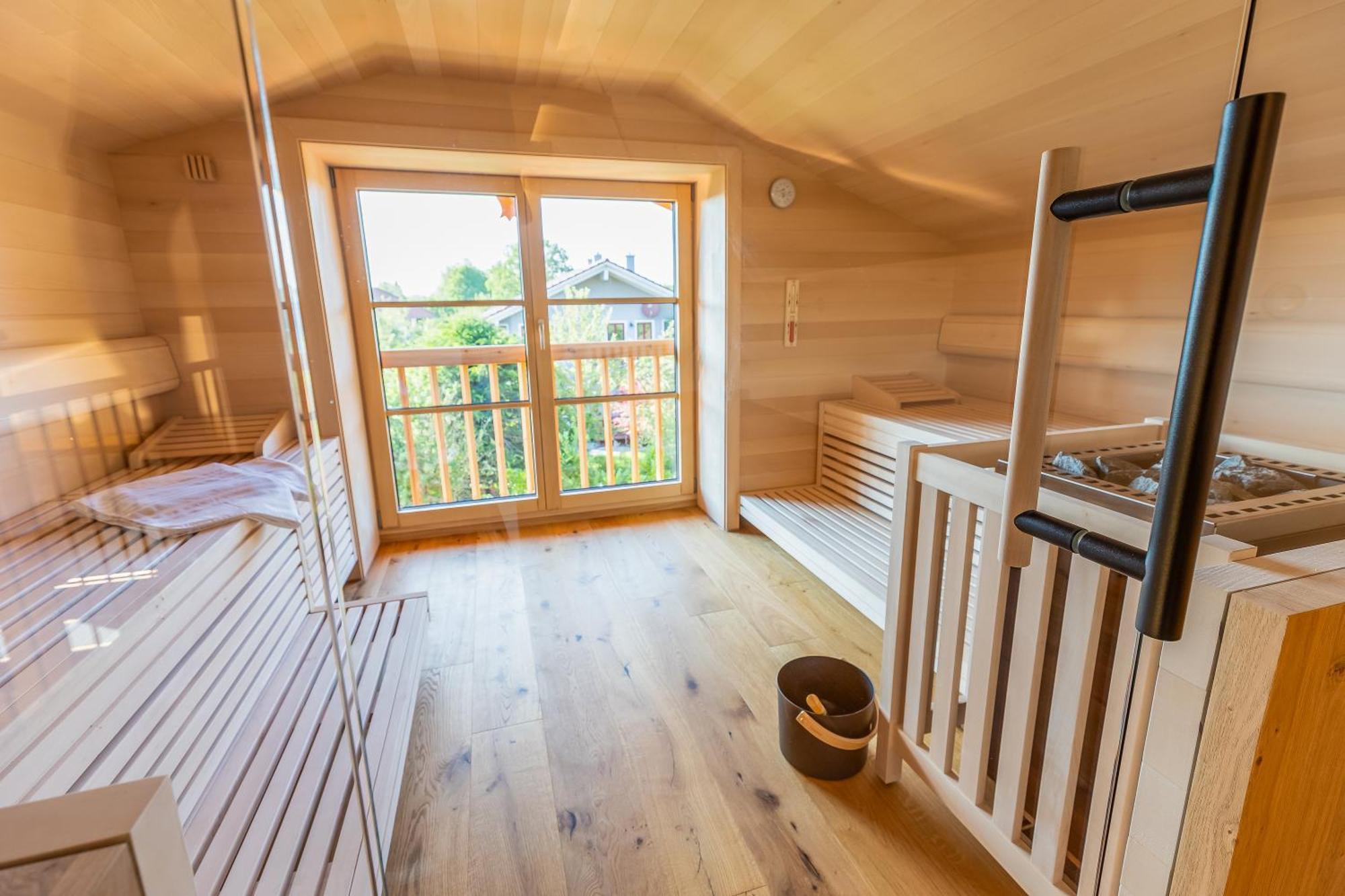 Graf Chiemo Suites - Direkt Am Chiemsee Mit Separatem Seezugang Chieming Εξωτερικό φωτογραφία