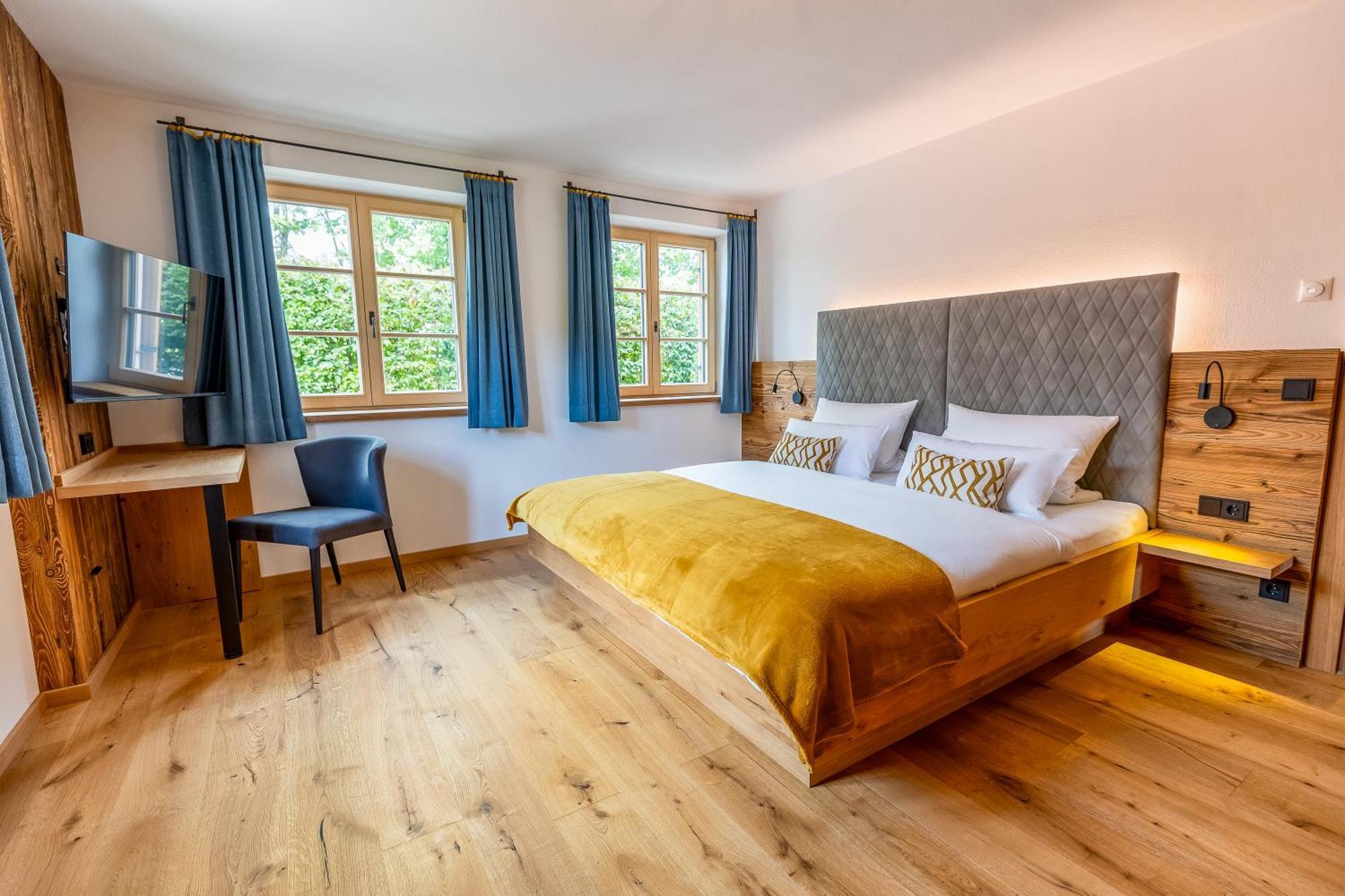 Graf Chiemo Suites - Direkt Am Chiemsee Mit Separatem Seezugang Chieming Εξωτερικό φωτογραφία