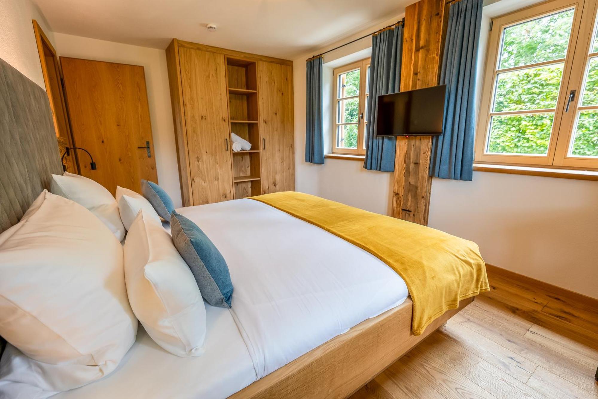 Graf Chiemo Suites - Direkt Am Chiemsee Mit Separatem Seezugang Chieming Εξωτερικό φωτογραφία